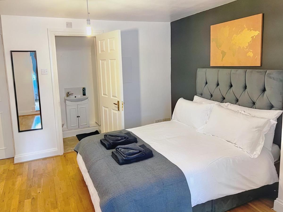 Lovely 2-Bedroom Serviced Apartment Greater London Exterior foto